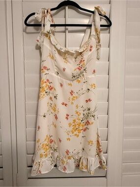 2bella Cream Floral Tie-Shoulder Dress